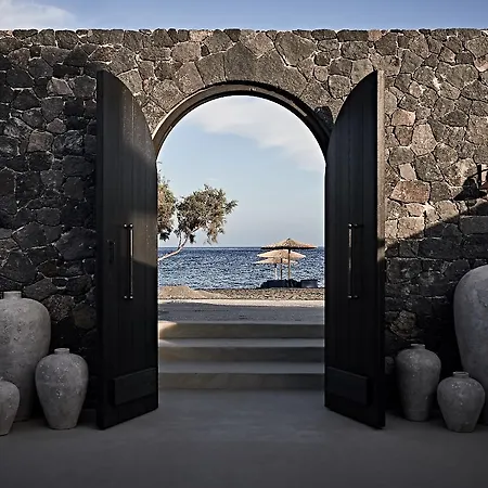 Istoria, A Member Of Design Perivolos (Santorini)